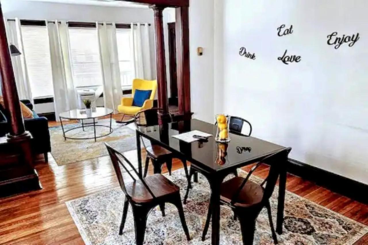 Lovely! Near Cleve Clinic/uh/cwru/dwntwn W/porch * Cleveland